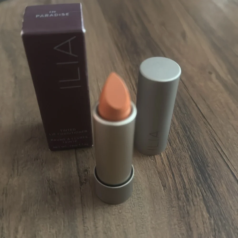 ILIA Tinted Lip Conditioner Shade In Paradise
